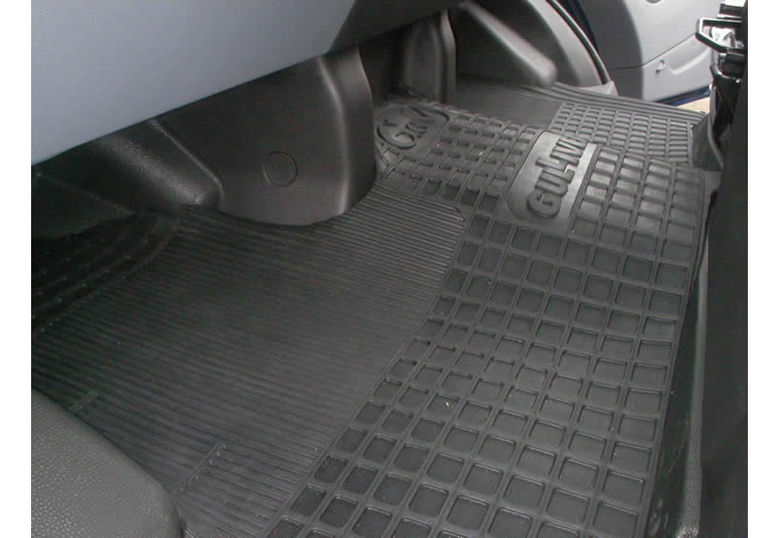 Ford Transit 2014 on tailored fit heavy duty rubber front floor mat RM6